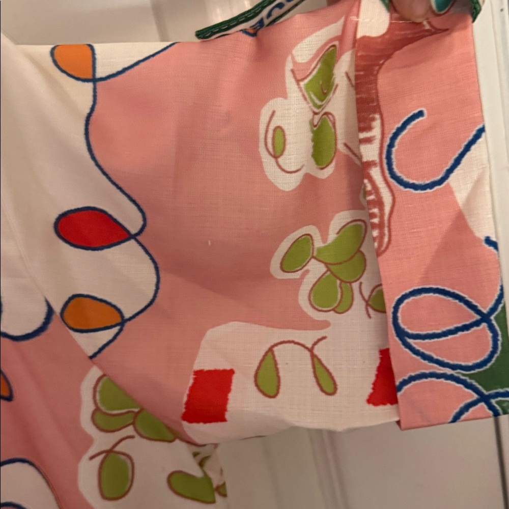 Colorful Graphic Button-Up Shirt - Picture 4 of 5
